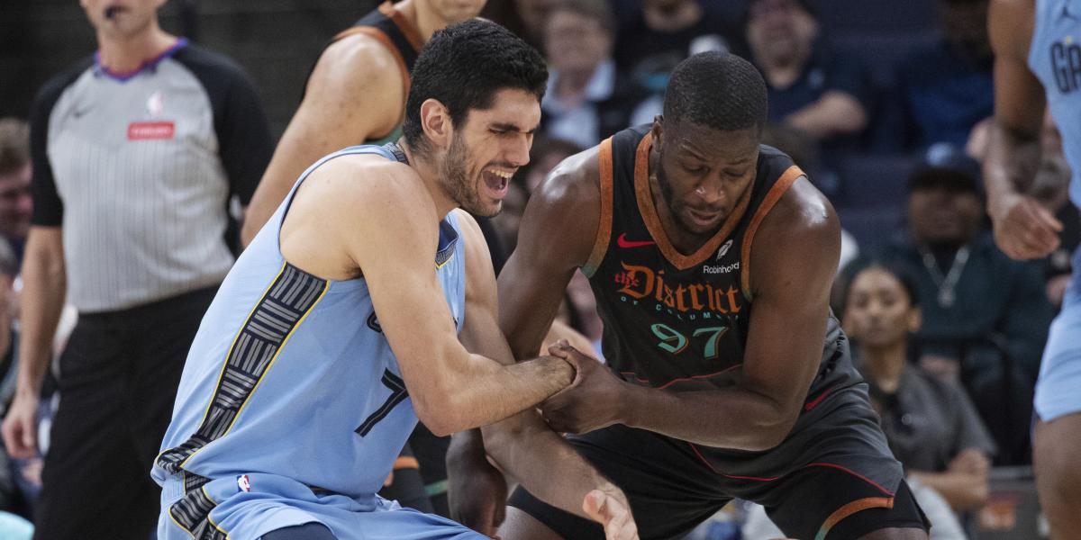 Aldama se sigue ganando la renovación con los Grizzlies