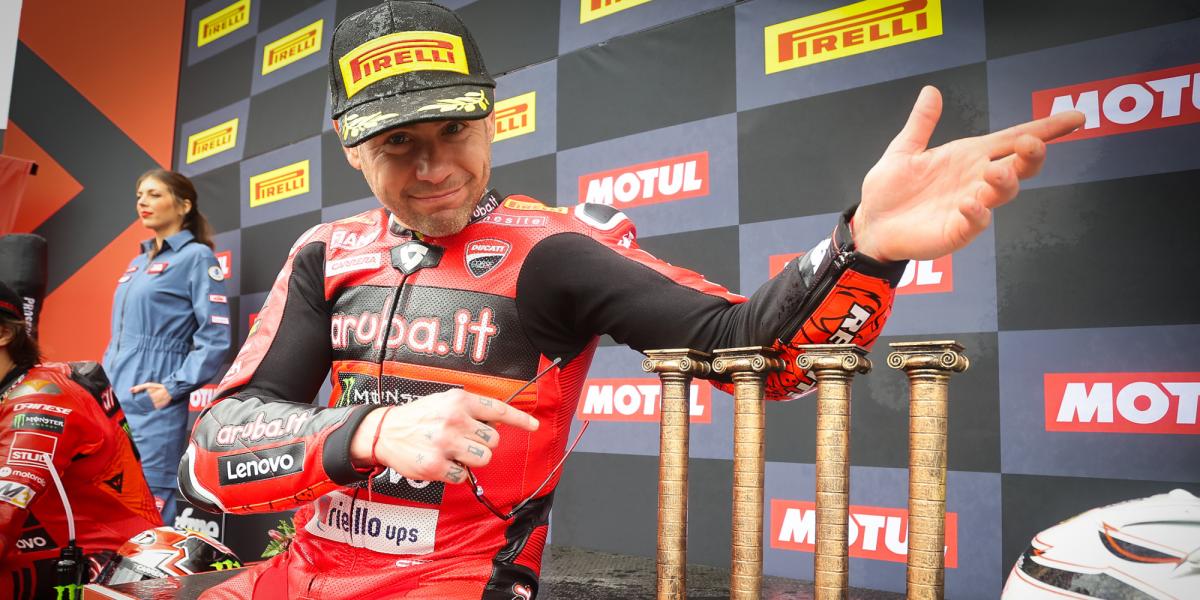 Catalunya acoge el regreso de Bautista en un fin de semana inolvidable para Razgatlioglu y BMW