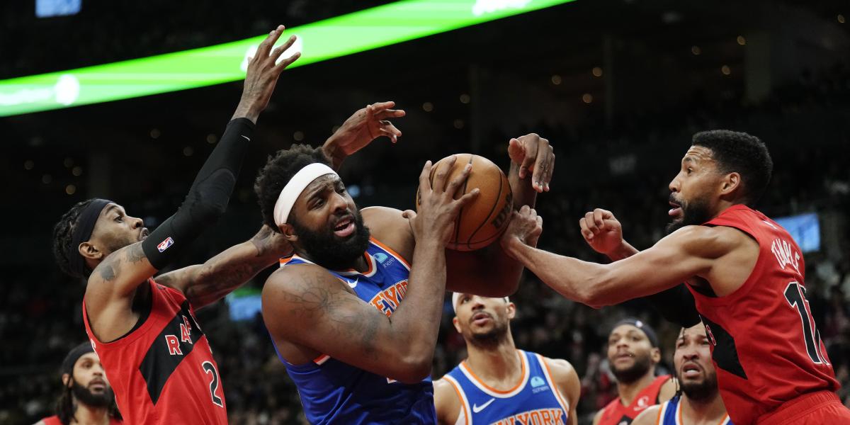 Sigue la guerra entre Knicks y Raptors