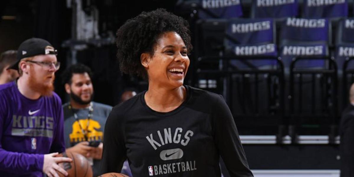 Lindsey Harding, otra mujer que aspira a ser pionera en los banquillos de la NBA