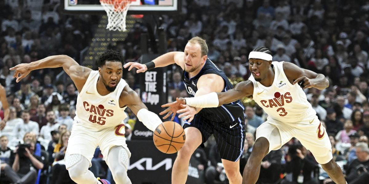 Los Cavaliers estrenan los playoffs golpeando a unos verdes Magic