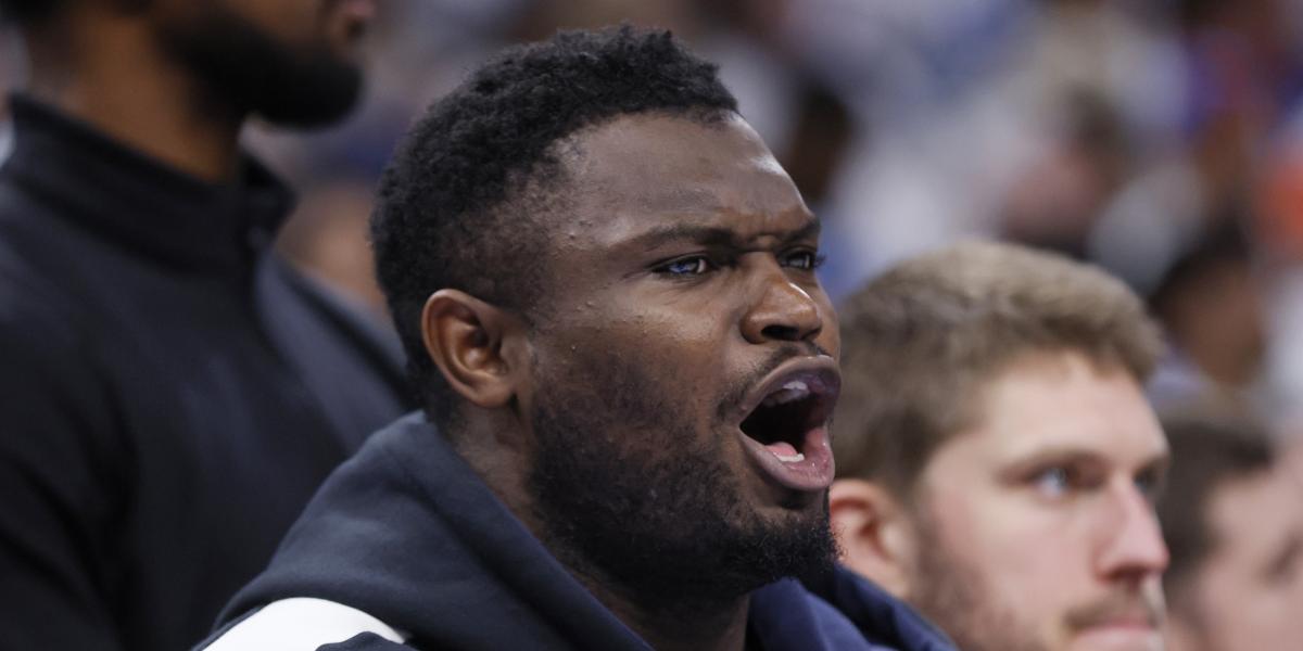 Zion Williamson se pasa a los banquillos y hace de entrenador (sin mucho éxito)