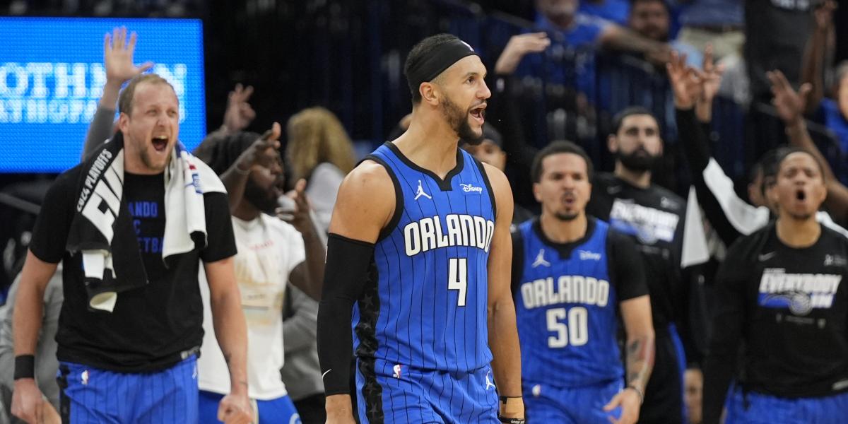 Golpe encima de la mesa de los Magic, que aplastan sin compasión a los Cavaliers