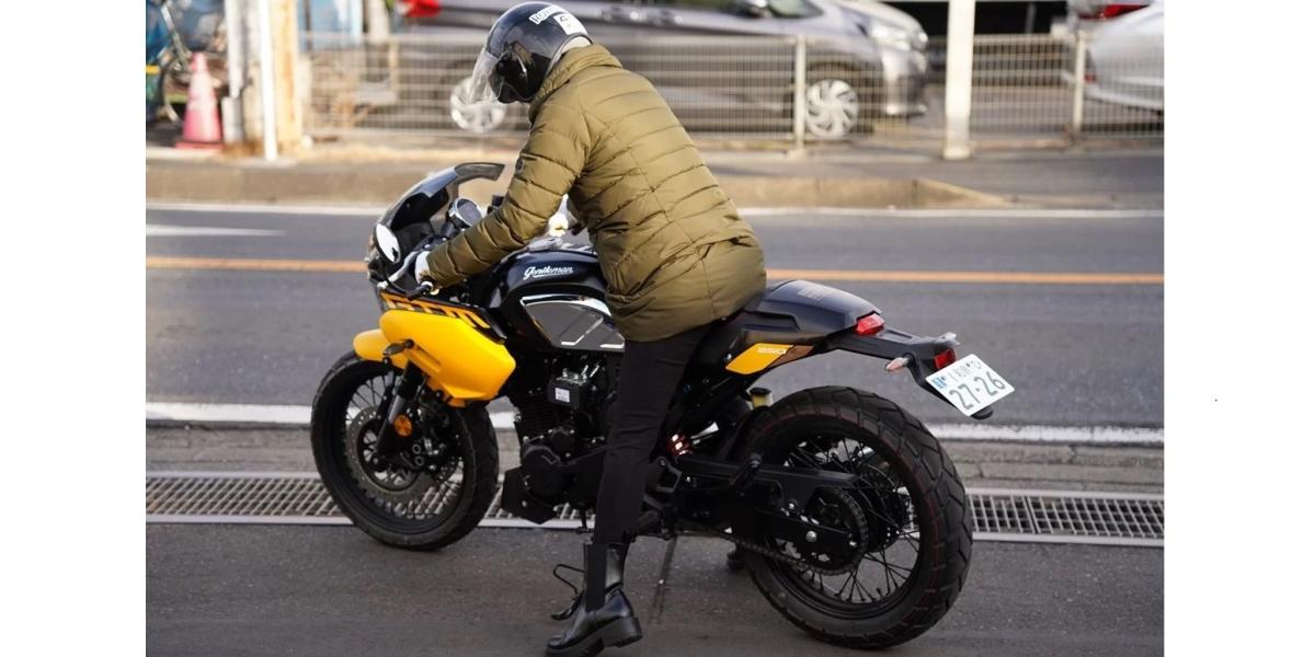 Confirmado, a los japoneses les gustan las tailandesas, y es que mira que hay motos japonesas guapas, pero aman las rarezas de Tailandia como la GPX GTM250R