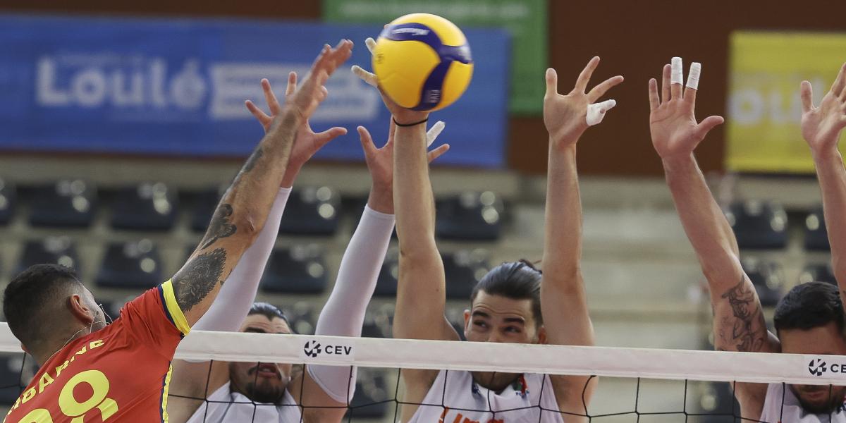 3-1: España supera a Finlandia en un gran partido colectivo