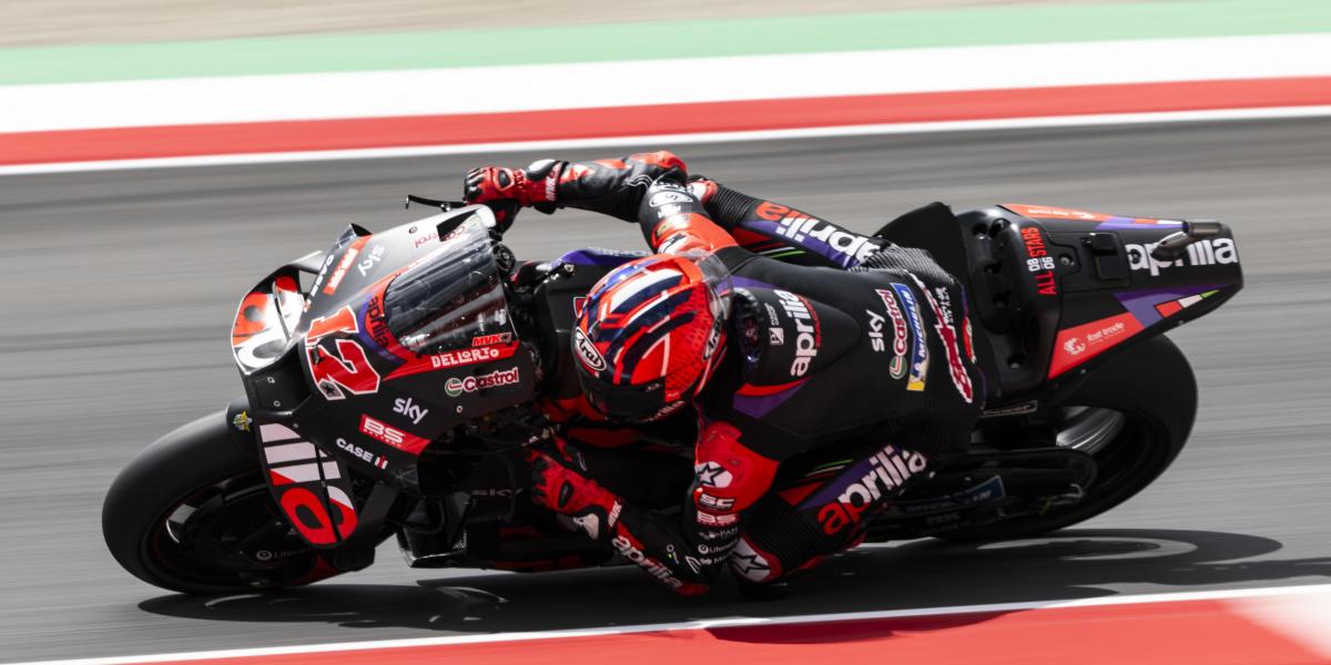 Viñales sorprende en la Práctica y Marc Márquez sale ileso de una caída terrorífica a 190 km/h y queda fuera de Q2