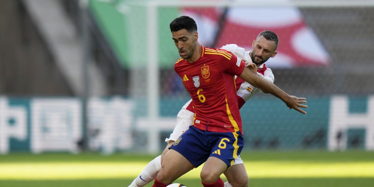 Mikel Merino, pendiente del Barça con el Arsenal al acecho