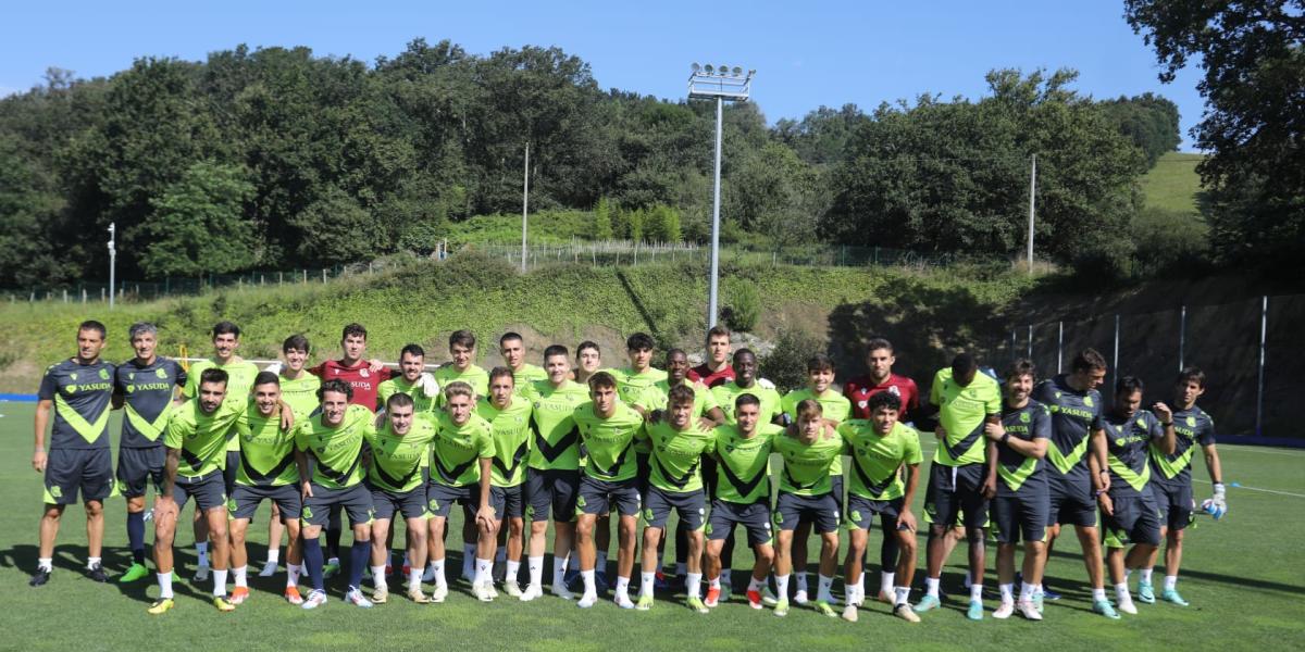 La Real, con regreso sorpresa y una ausencia, suda la camiseta desde el primer día