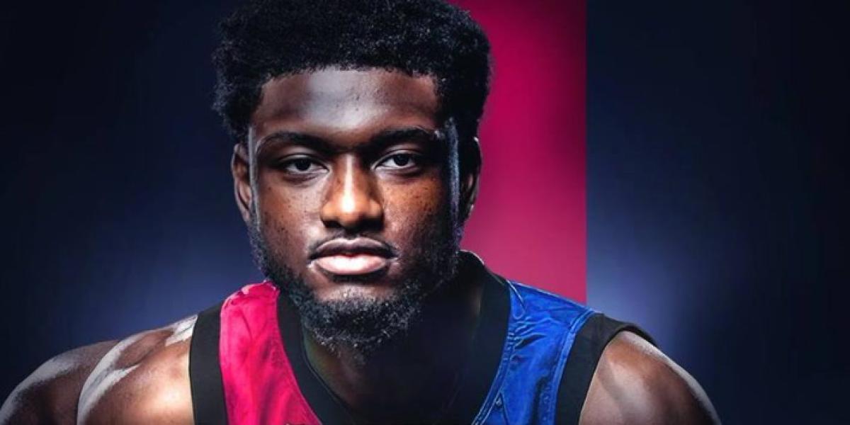El Barça hace oficial el fichaje de Chimezie Metu