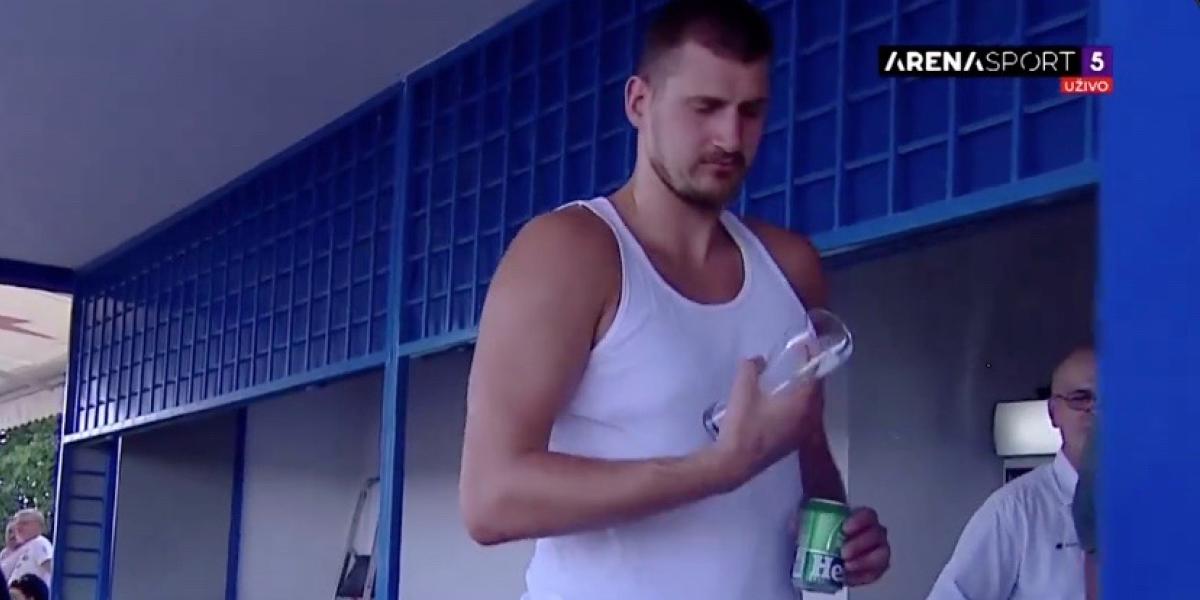 Nikola Jokic, de cerveza en cerveza