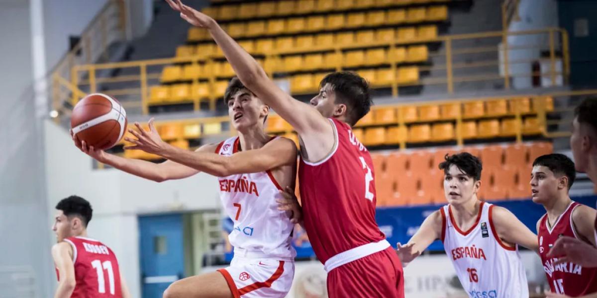 104-58: España pasa sin oposición a cuartos