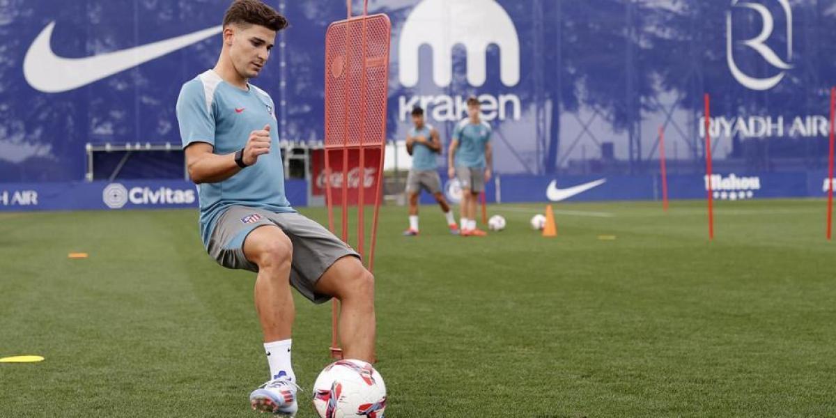 Julián ya entrena con el Atlético; también Samu Omorodion