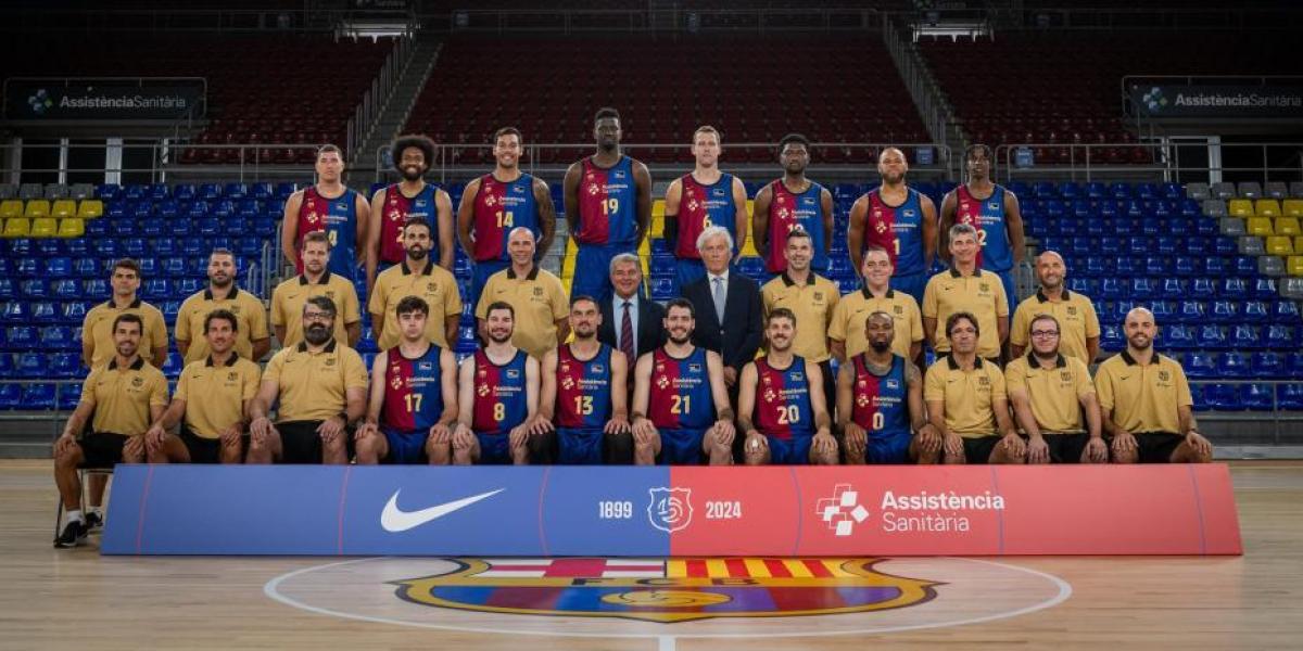 El Barça se hace la foto oficial antes de viajar hacia China