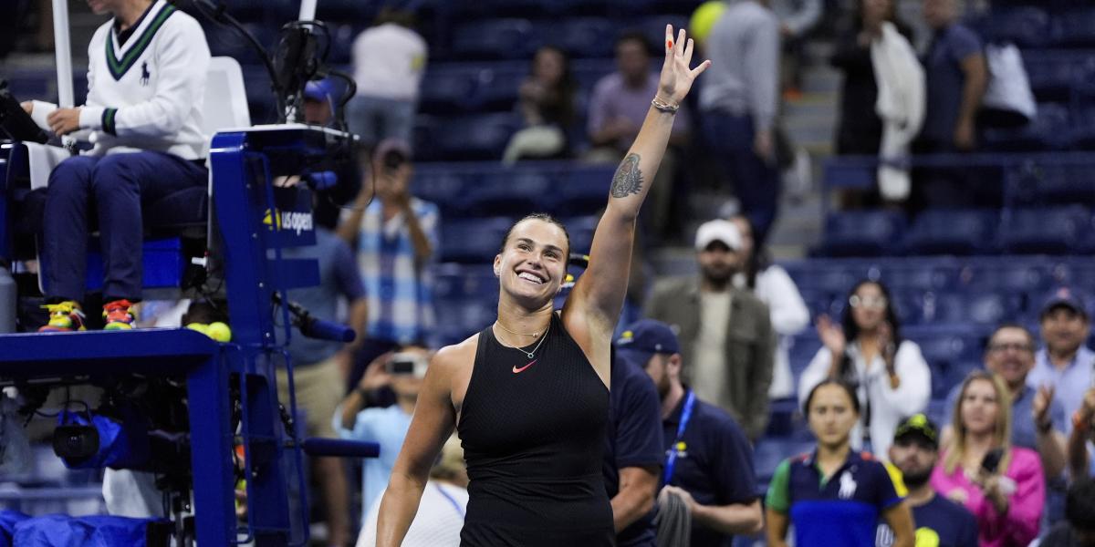 Histórica victoria nocturna de Sabalenka con susto ante Alexandrova