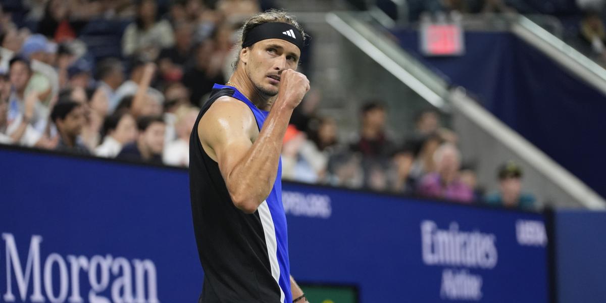 Zverev supera a un duro Etcheverry y roza un récord nocturno del US Open