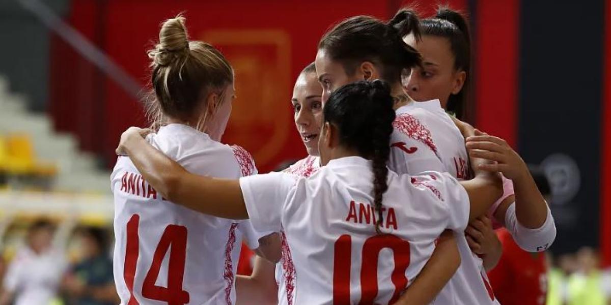 La selección femenina empieza ante Finlandia su camino hacia el Mundial
