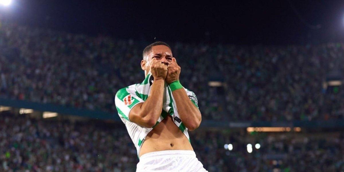 ¡Un tigre anda suelto! Primer gol de Vitor Roque con el Betis