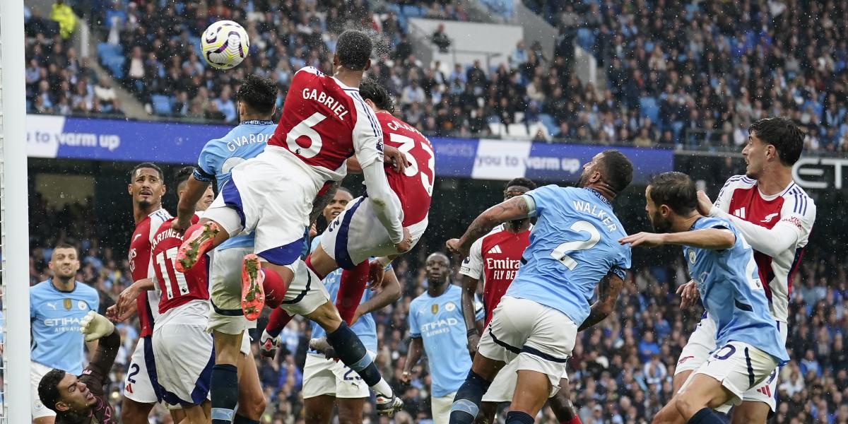 ¡Qué potencia! Gabriel avanza al Arsenal en el Etihad