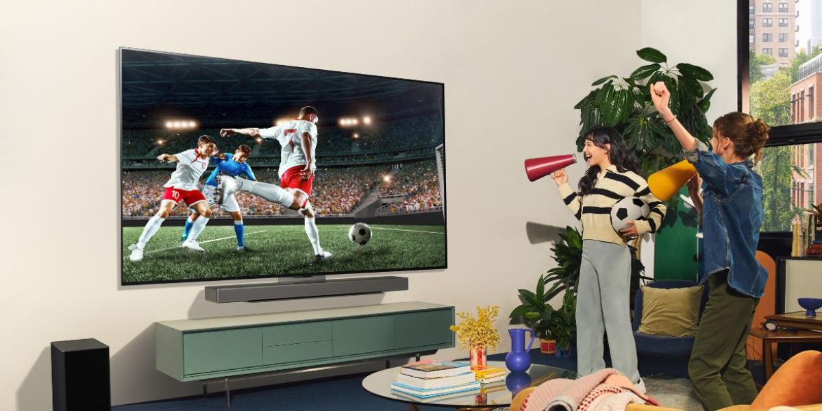 Vive la magia del fútbol con LG OLED: el mejor televisor de LG al mejor precio para no perderte ningún gol