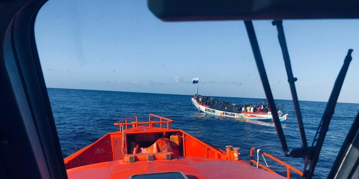 Sin rastro de los migrantes que se hundieron en El Hierro