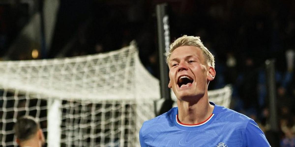 Oskarsson vuelve a marcar con Islandia