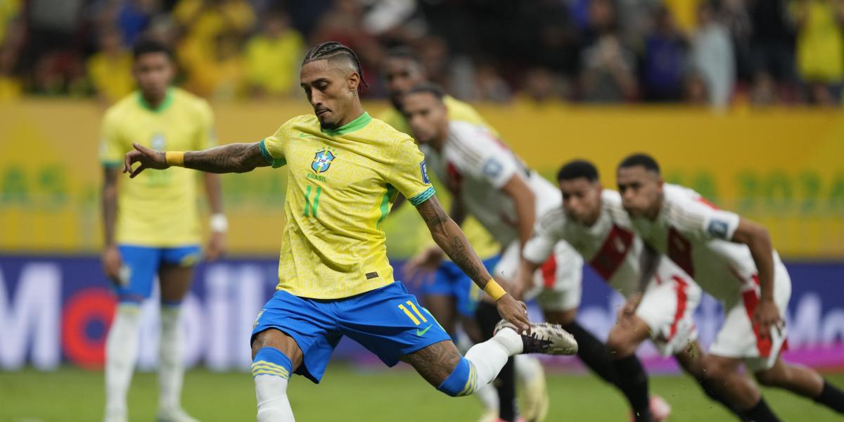 Raphinha, un seguro desde los 11 metros