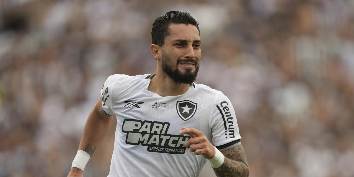 Alex Telles: Botafogo es campeón y a quien no le guste, que se lo trague