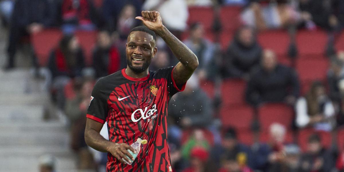 Larin deja claro su futuro