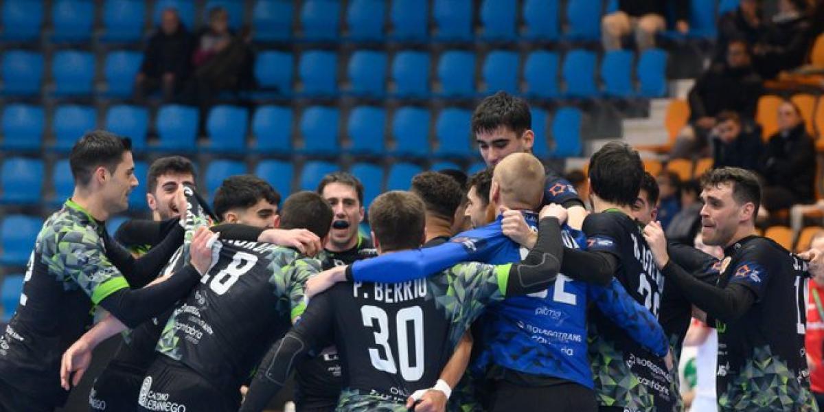 29-33. Torrelavega se impone con madurez a Anaitasuna