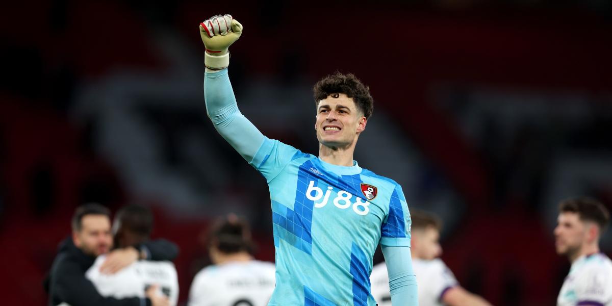 El portero más caro del mundo, otra vez noticia