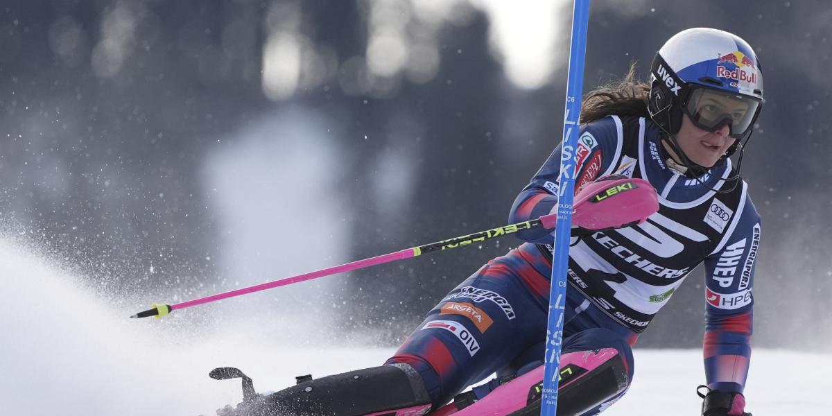 Zrinka Ljutic gana el slalom de Kranjska Gora y es líder de la general