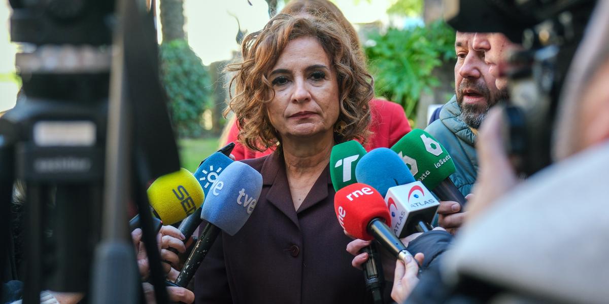 María Jesús Montero se reafirma tras sus polémicas palabras sobre el caso Alves y no convence a las redes: Obviamente, has metido la pata