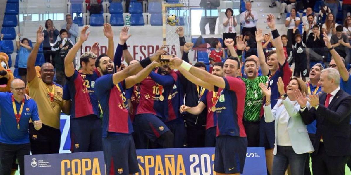37-34: El Barça cumple y gana la Copa de España de balonmano tras un final bronco y la preocupante lesión de Petar Cikusa