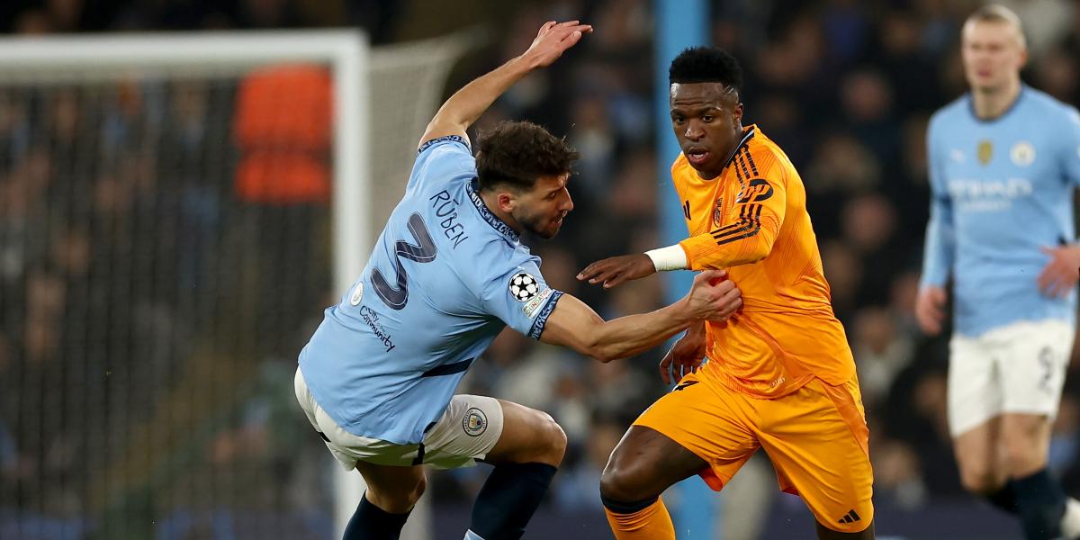 Vinicius responde a la pancarta del City: Esas cosas me dan más fuerza
