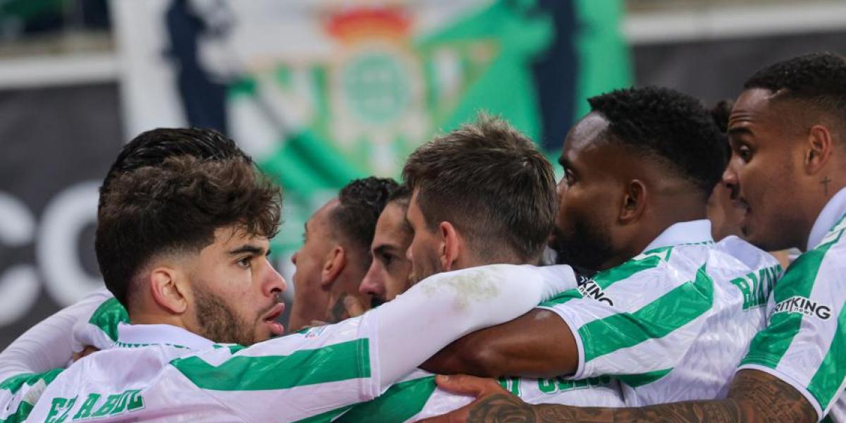 El Betis logra un triunfo de Champions en Gante