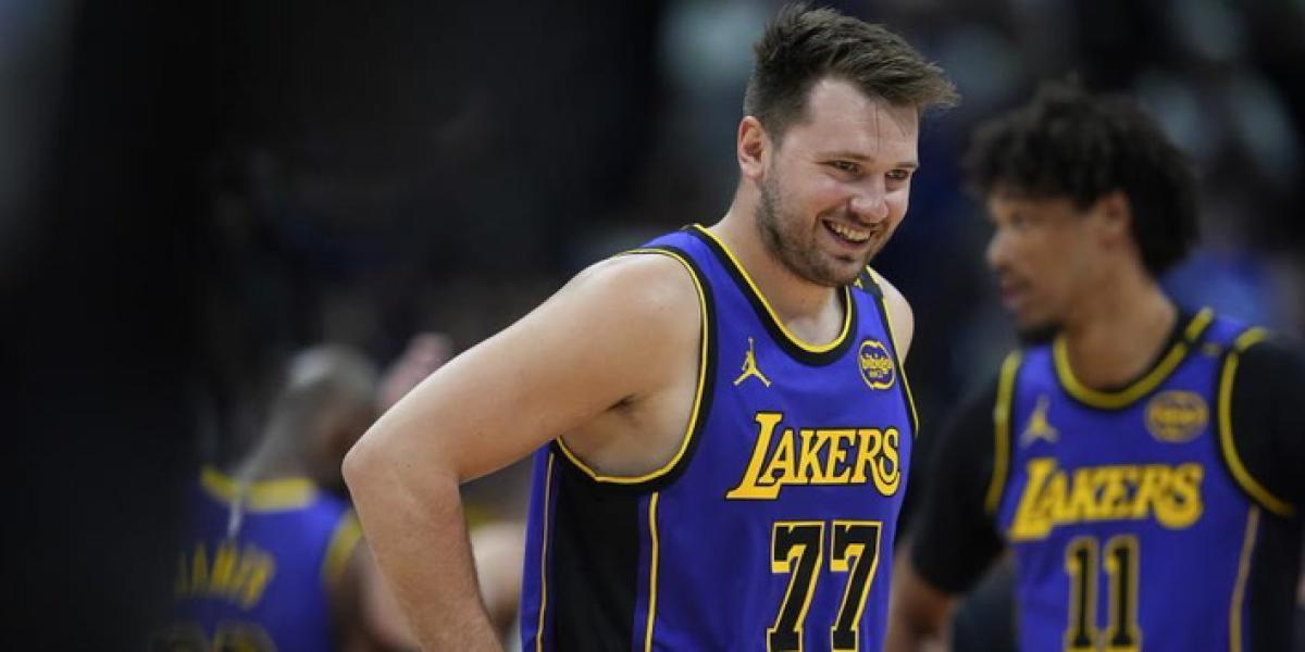 Primera exhibición de Luka Doncic con los Lakers
