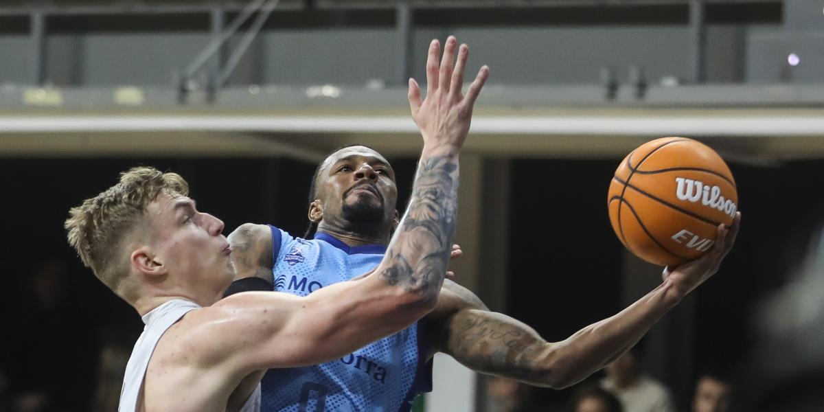 93-88: El efecto de Joan Plaza sigue y el MoraBanc suma su tercer triunfo desde su llegada