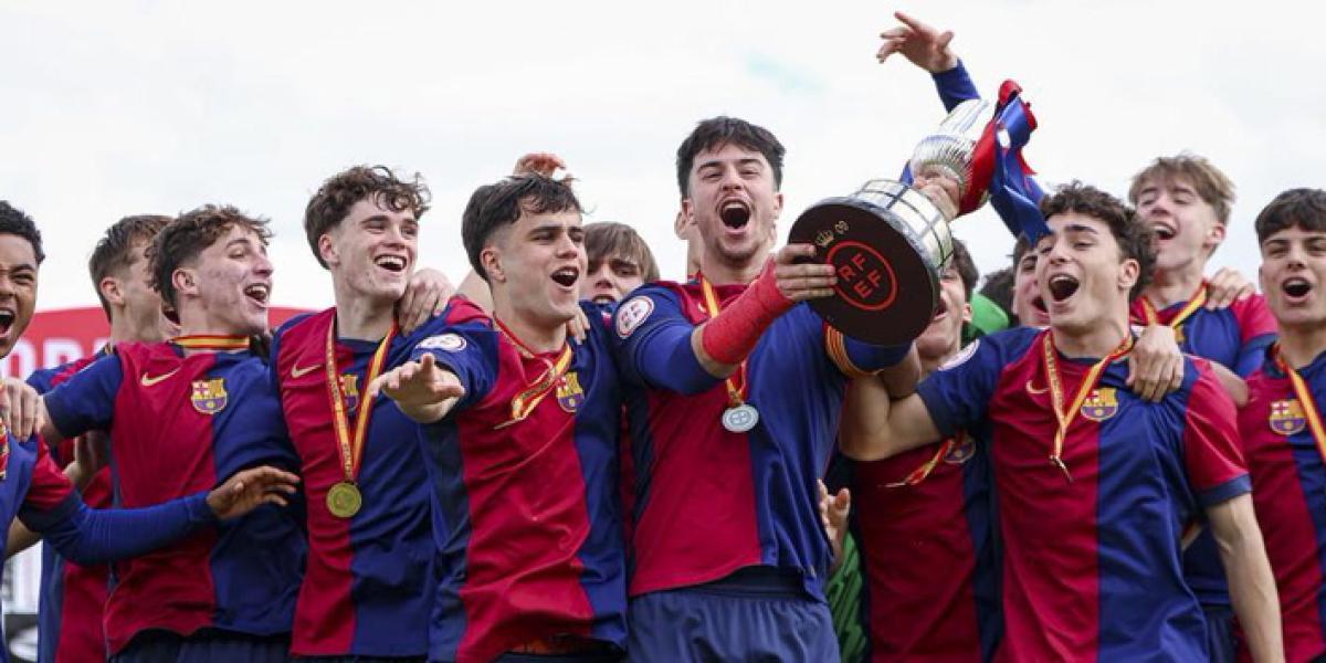 Éxito total en el fútbol formativo del Barça esta temporada: 11 títulos de 15