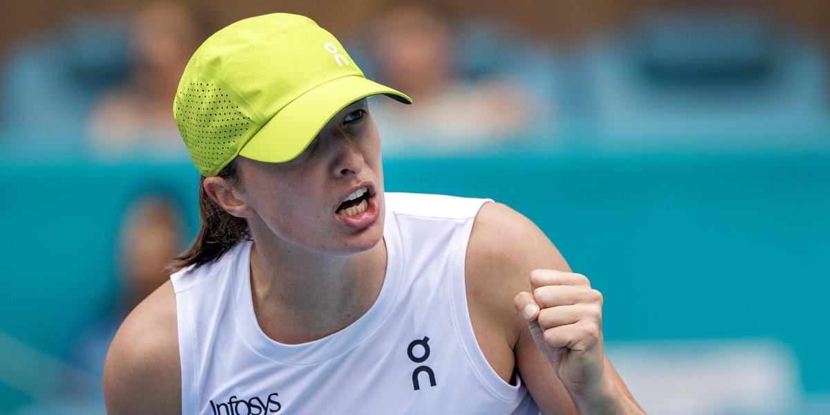 Swiatek avanza a los octavos de final en Miami