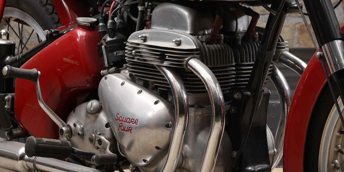 El motor de moto más raro que hayas visto y que no adivinarás, cubica como una superbike y tiene casi 100 años