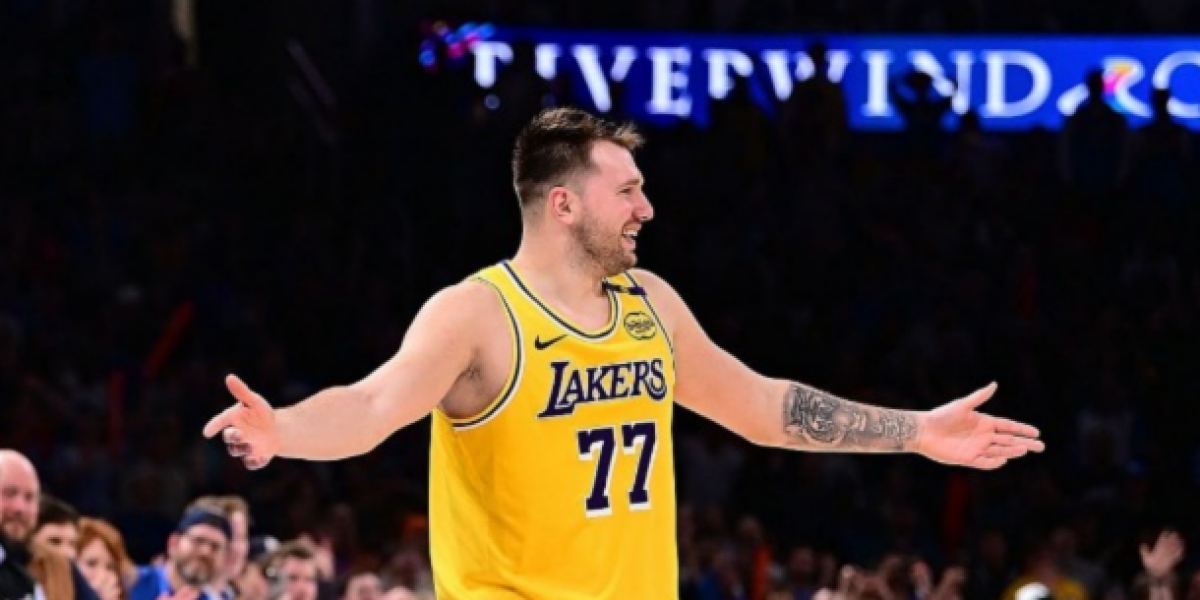 Doncic llora por el Real Madrid: se las tiene con un fan, es expulsado y los Lakers pierden