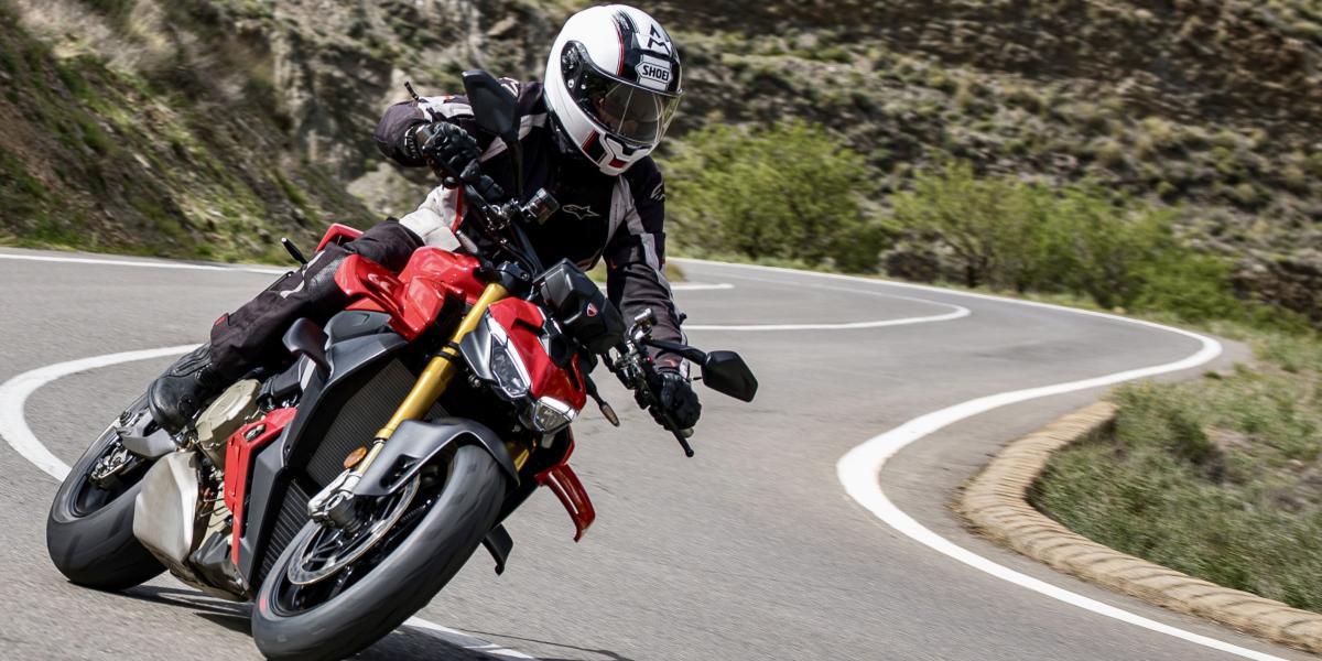 Prueba Ducati Streetfigther V4: Extrema