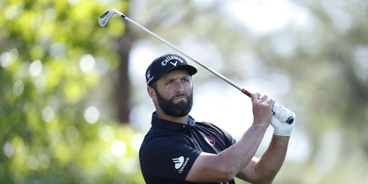 Jon Rahm firma el golpe del día en el Masters de Augusta