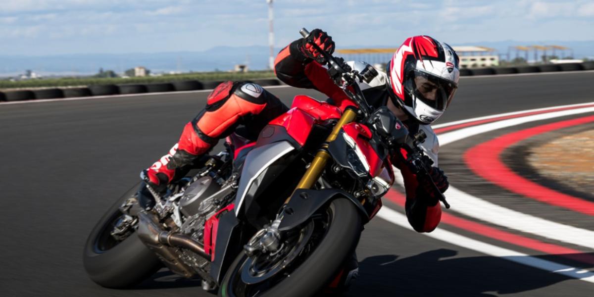 Ducati Streetfighter V2 2025: Cuando menos es más y mejor