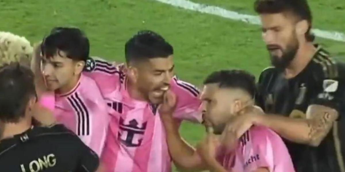 Está recorriendo el mundo: ¡tangana entre jugadores y mordisquito de Suárez a Jordi Alba!