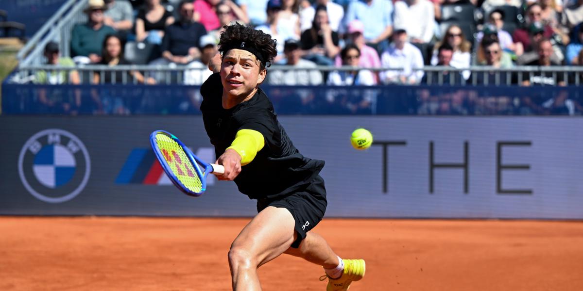 Shelton remonta a Cerúndolo en tierra batida y se mete en la final de Múnich