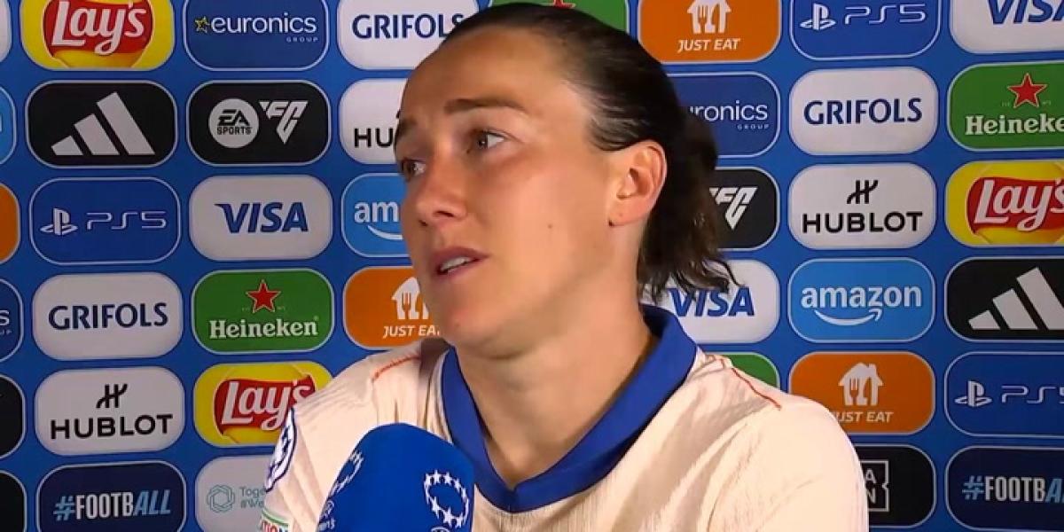 Lucy Bronze tiene claro qué pasó ante el Barça: Todo según su plan, también el arbitraje