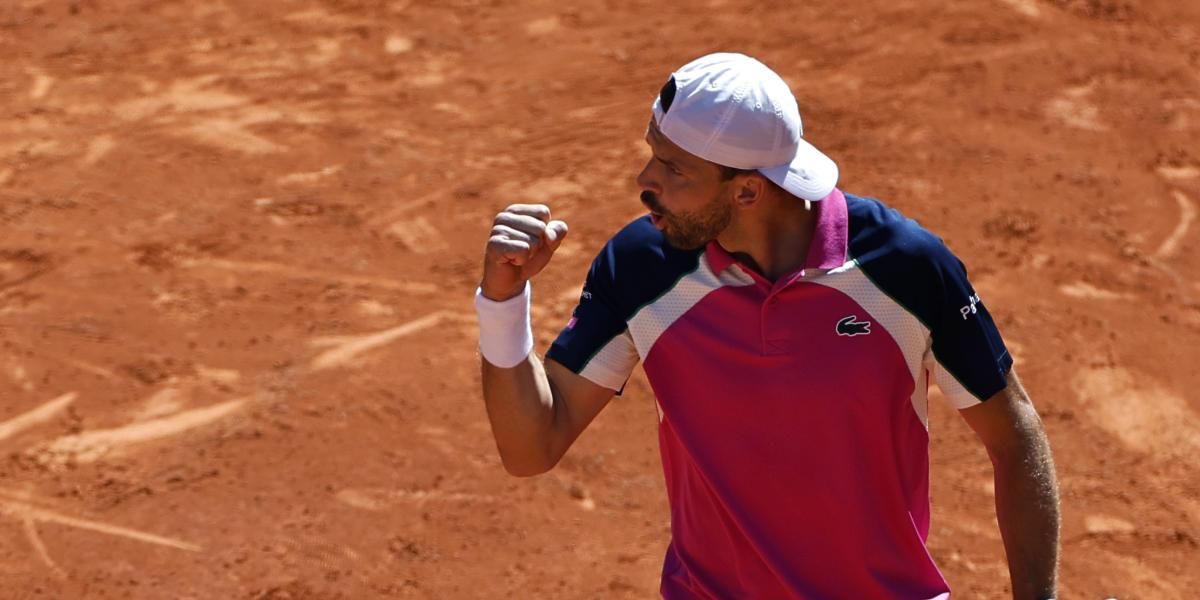 Termina en 20 minutos el partido suspendido por el apagón