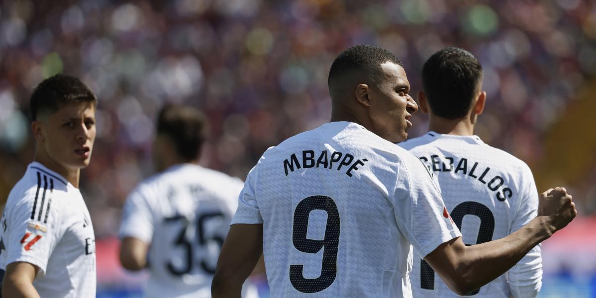 Mbappé da vida un hilo de vida al Madrid con su tercer tanto