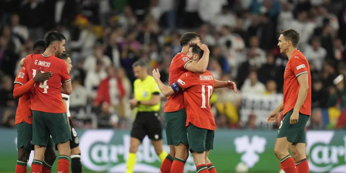 Portugal, a sellar su billete sin Cristiano